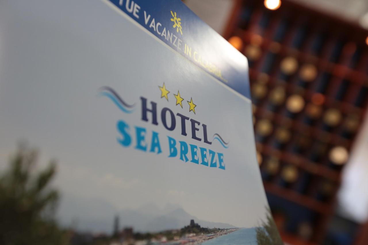 Hotel Sea Breeze Скалеа Екстериор снимка